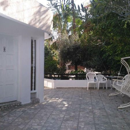 Mystery Shack Limassol Exterior photo