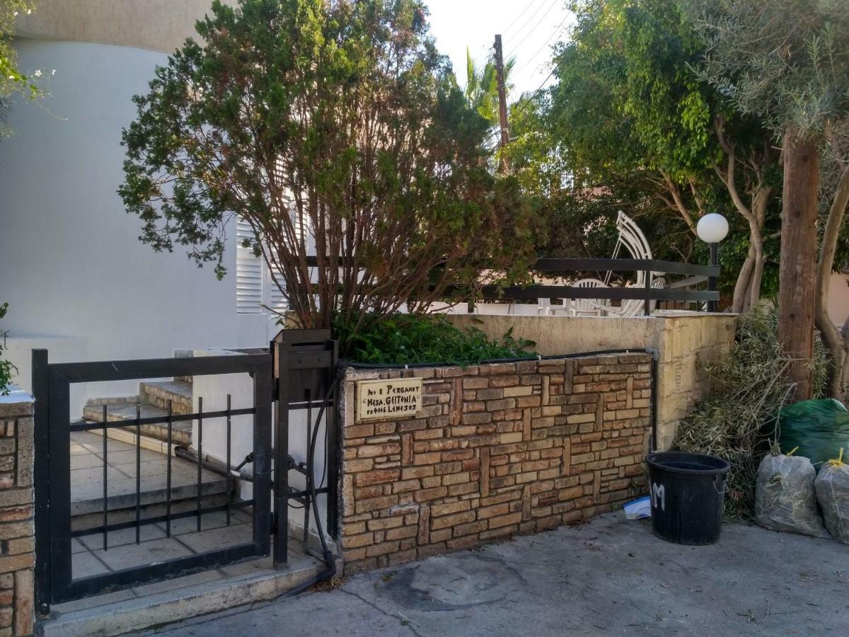 Mystery Shack Limassol Exterior photo